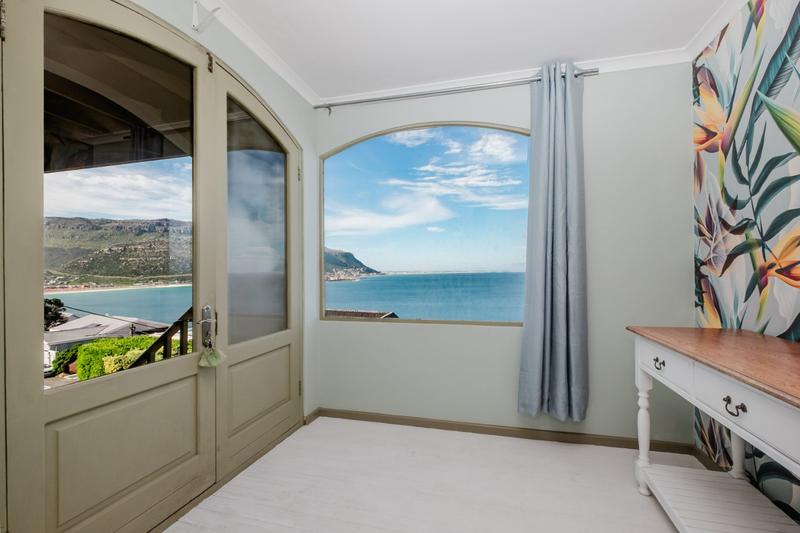 To Let 3 Bedroom Property for Rent in Fish Hoek Western Cape